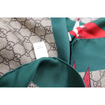Gucci Stola Seta Multicolor