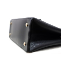 Louis Vuitton Kleber Epi MM