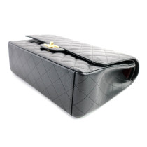 Chanel Classique Maxi Jumbo Cuir Caviar Noir