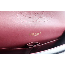 Chanel Klassische Maxi Jumbo Schwarzes Kaviarleder