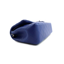 Chanel Classica Media Pelle Blu