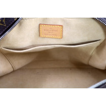 Louis Vuitton Manhattan Monogram