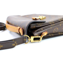 Louis Vuitton Metis Monogram