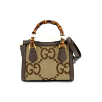 Gucci Diana GG Jumbo Beige