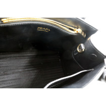 Prada Monochrome Pelle Saffiano Nera