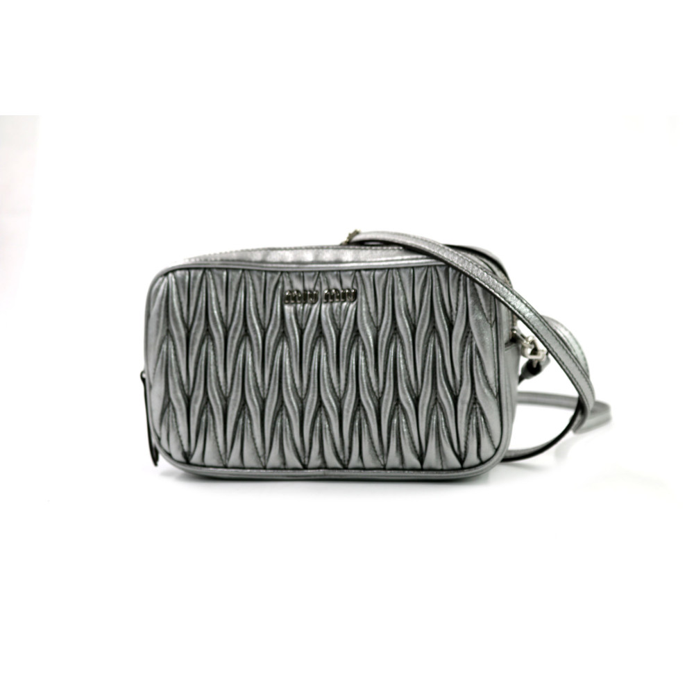 Miu Miu Pochette Pelle Matelassè Cromo