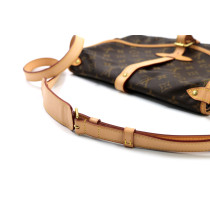 Louis Vuitton Saumur Monogram