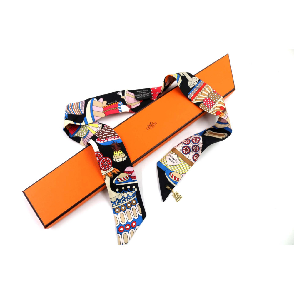 Hermes Twilly con Charme Seta Multicolor