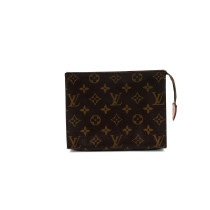 Louis Vuitton Toilette 19 Monogram