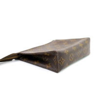 Louis Vuitton Toilette 19 Monogram