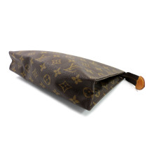 Louis Vuitton Pochette Toilette Monogram