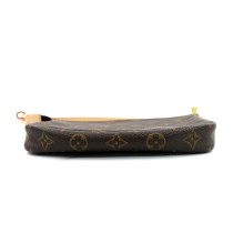 Louis Vuitton Pochette Accessoires Monogram