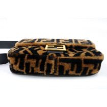 Fendi Baguette Montone Marrone e Nero