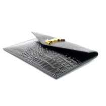 Saint Laurent Pochette Uptown Cocco Lucido Nero