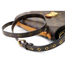 Louis Vuitton Metis Monogram