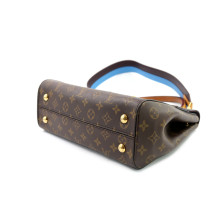 Louis Vuitton Cluny MM Monogram
