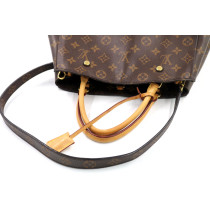 Louis Vuitton Montaigne MM Monogram