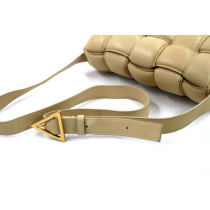 Bottega Veneta Cassette Pelle Crema