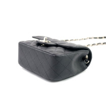 Chanel Square Pelle Nera