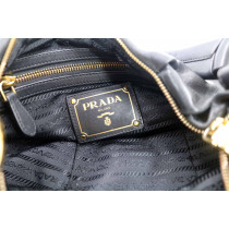 Prada Shopping Pelle Nera
