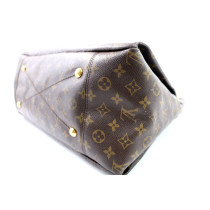 Louis Vuitton Artsy Monogram