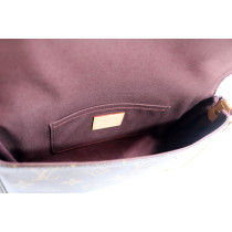 Louis Vuitton Favorite MM Monogram