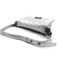 Chanel Boy Pelle Argento