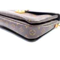 Louis Vuitton Metis Monogram