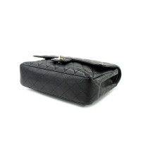 Chanel Classica Media Pelle Nera