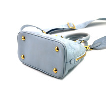 Louis Vuitton Alma BB Calfskin Bubblegram Leder Ice Blue