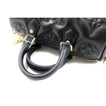 Louis Vuitton Papillon BB Cuir Bubblegram Noir