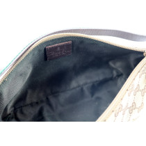 Gucci Pochette GG Beige