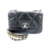Chanel 19 Pelle Nera