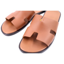 Hermès Tongs Homme Izimir Cuir Marron