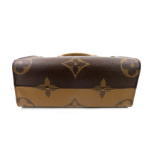 Louis Vuitton Onthego Pm reverse