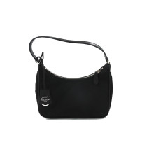 프라다 리에디션 2005