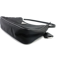 프라다 리에디션 2005