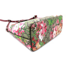 Gucci Blooms GG Supreme Beige