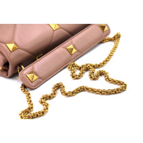 발렌티노 로만 스터드 베이지 가죽