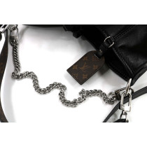 Louis Vuitton CarryAll Pelle Nera