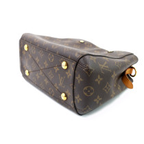 Louis Vuitton Montaigne Monogram