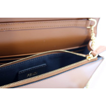 Fendi Wallet on Chain Braun Leder