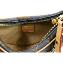 Louis Vuitton Looping Monogram