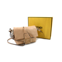 Fendi Mamma Baguette Small Cuir Rose Poudré
