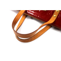 Louis Vuitton Bellevue PM Vernis Red
