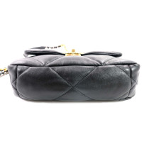 Chanel 19 Schwarzes Leder