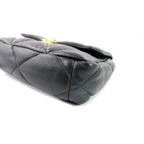 Chanel 19 Cuir Noir