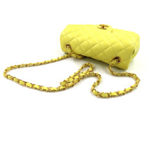 Chanel Rechteckiges Gelbes Leder