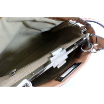 Fendi Peekaboo Genarbtes Leder Braun