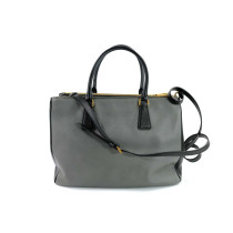 Prada Galleria Pelle Nera e Grigia